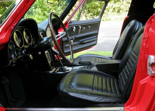 1967 Rally Red w/Black Stinger Chevrolet Corvette Coupe