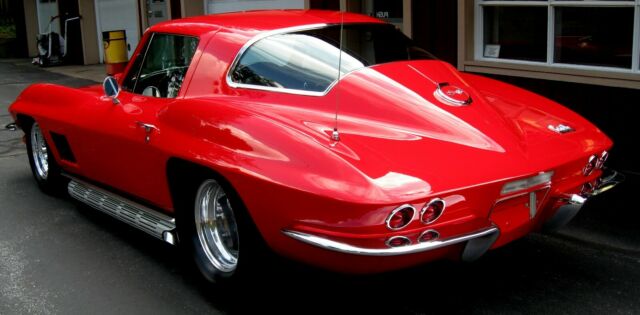 1967 Rally Red w/Black Stinger Chevrolet Corvette Coupe