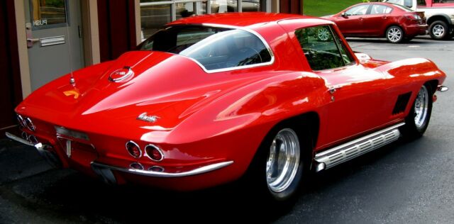 1967 Rally Red w/Black Stinger Chevrolet Corvette Coupe
