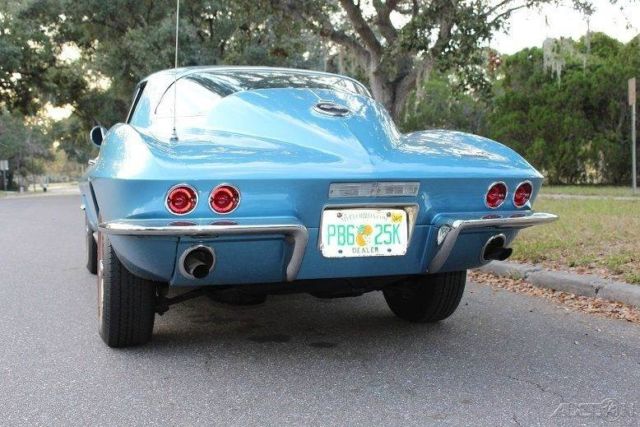 1967 Blue Chevrolet Corvette
