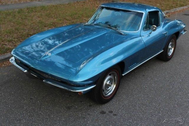 1967 Blue Chevrolet Corvette