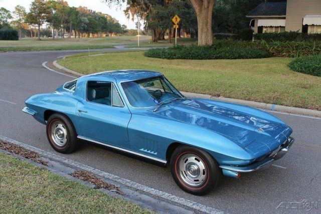1967 Blue Chevrolet Corvette