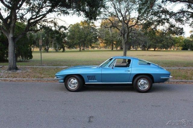 1967 Blue Chevrolet Corvette