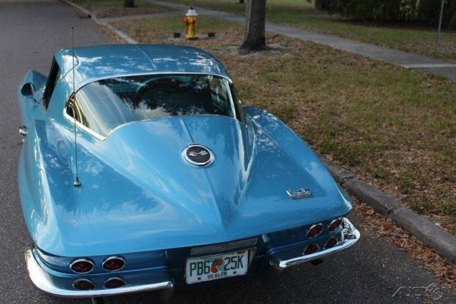 1967 Blue Chevrolet Corvette