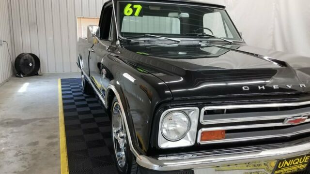 1967 Black Chevrolet C10 Pickup (Truck)