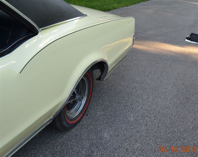 1967 SAFFRON YELLOW Oldsmobile 442 Coupe