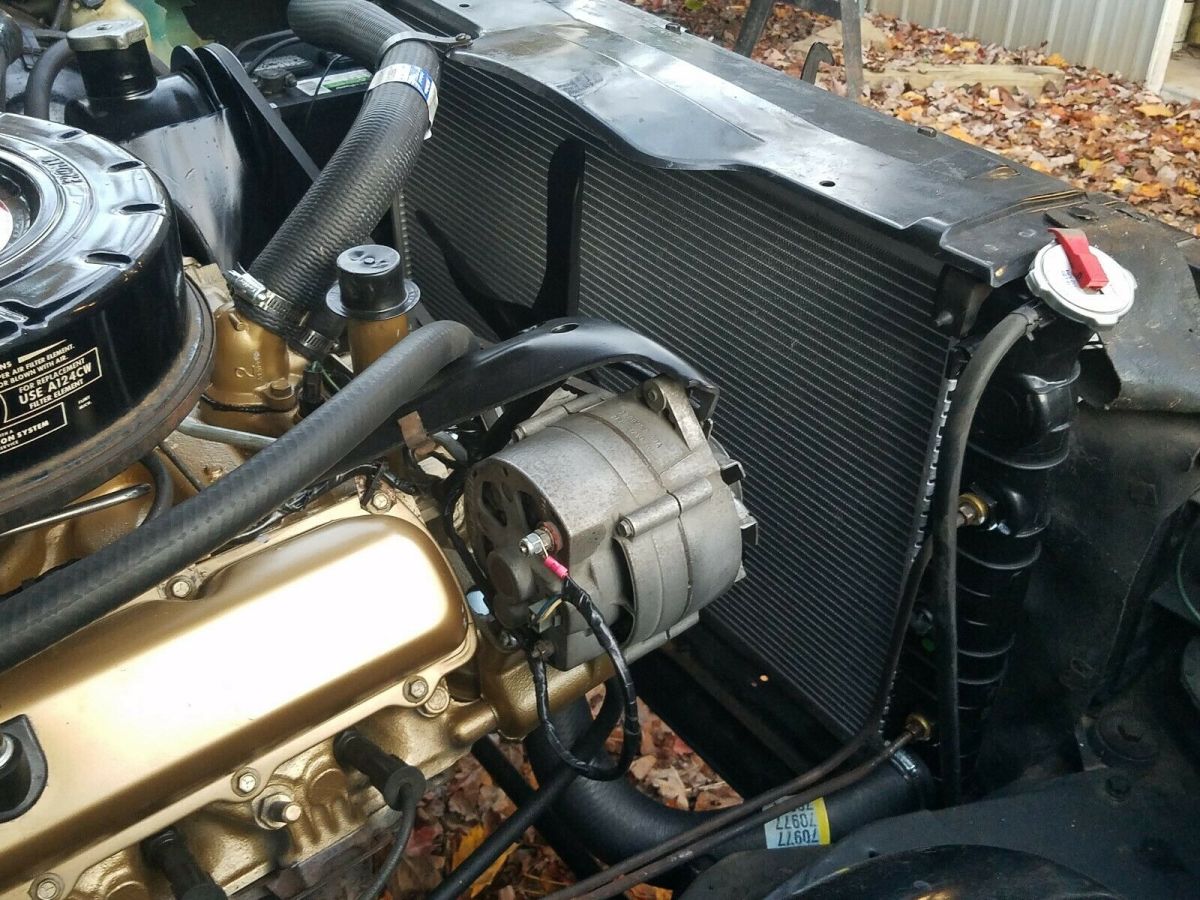 1967 Tahoe Turquoise / Provential White Oldsmobile Cutlass Coupe