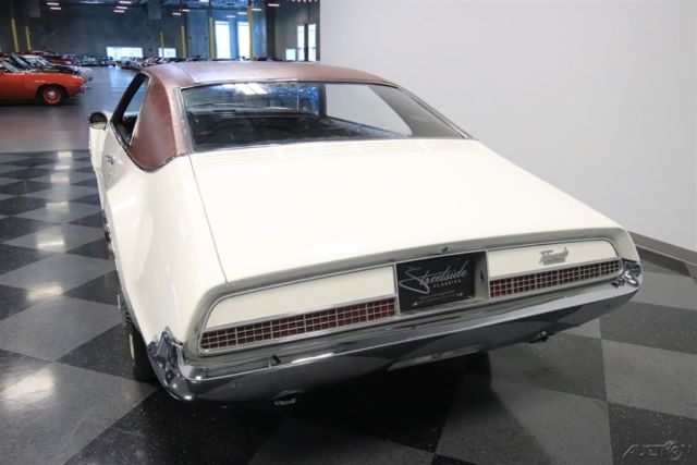 1967 White Oldsmobile Toronado