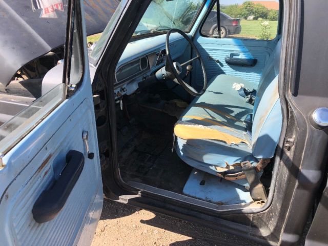 1969 Ford F-100 Standard Cab Pickup