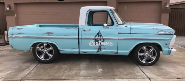 1967 Frost Turquoise & White Ford F-100 Standard Cab Pickup