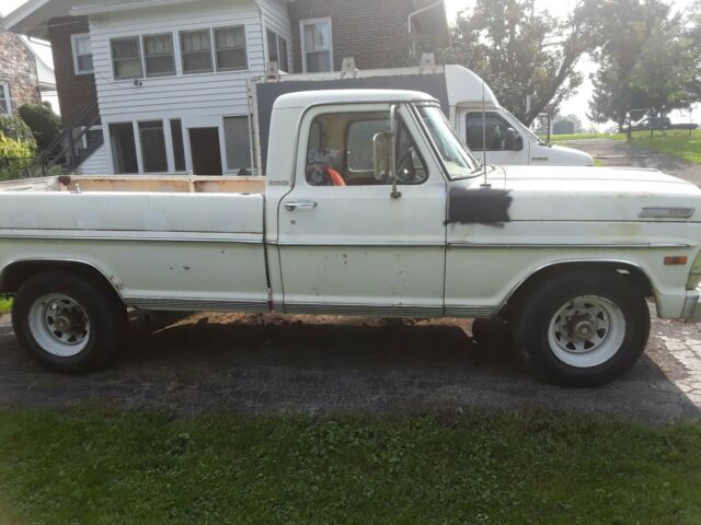 1967 White Ford F-250 Standard Cab Pickup