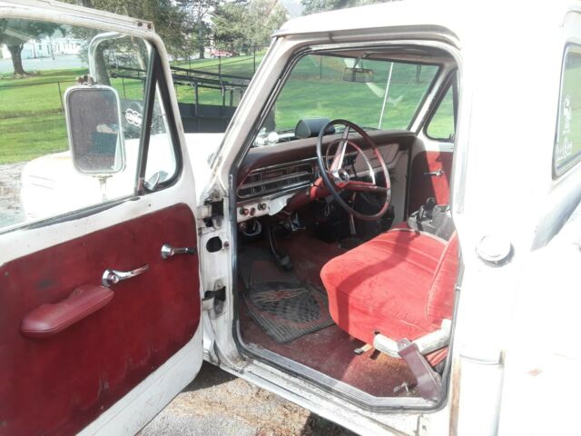 1967 White Ford F-250 Standard Cab Pickup