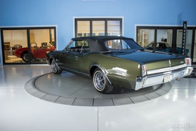 1967 Gray Oldsmobile Cutlass