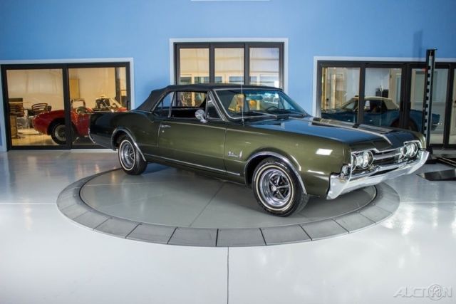 1967 Gray Oldsmobile Cutlass