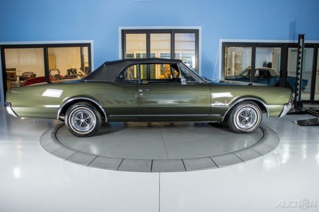 1967 Gray Oldsmobile Cutlass