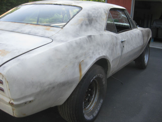 1967 Yellow Pontiac Firebird