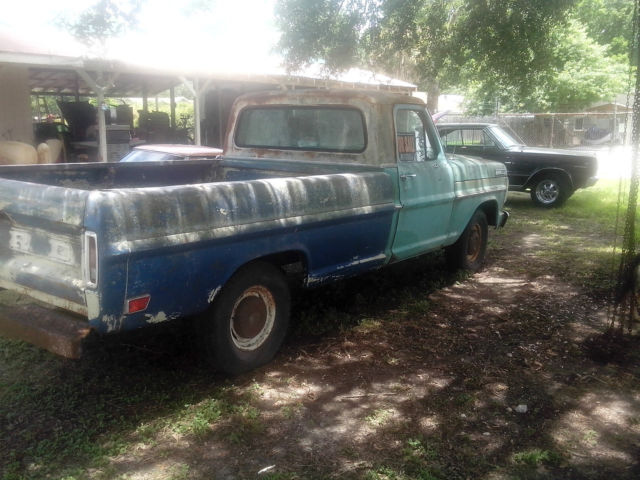 1967 Blue Ford F-100 Longbed