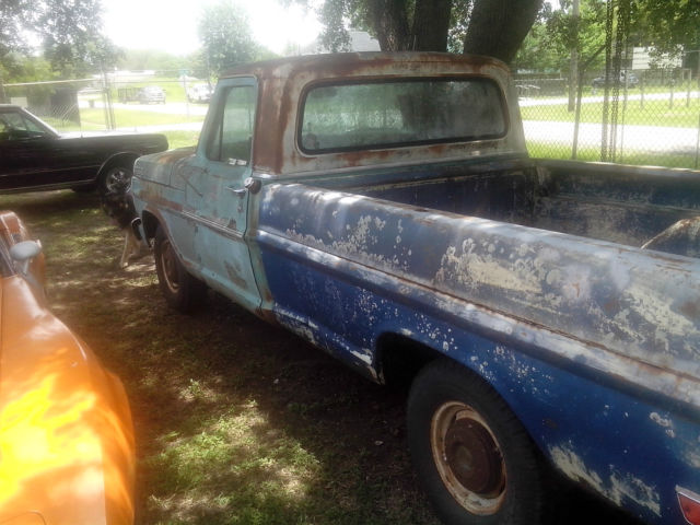 1967 Blue Ford F-100 Longbed