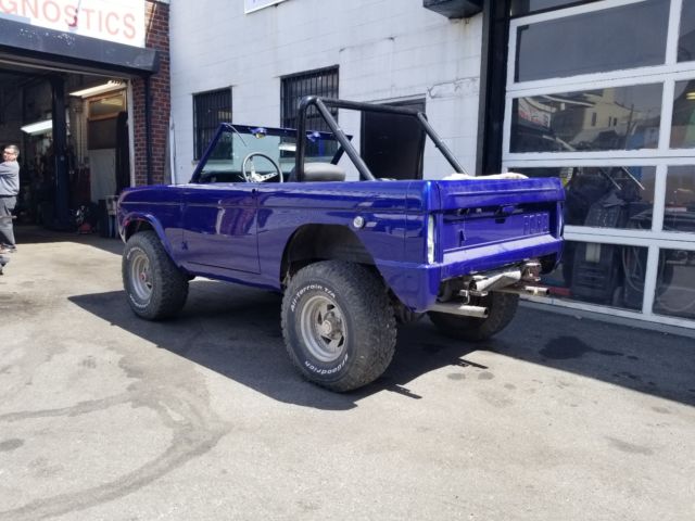 1967 Blue Ford Bronco Jeep