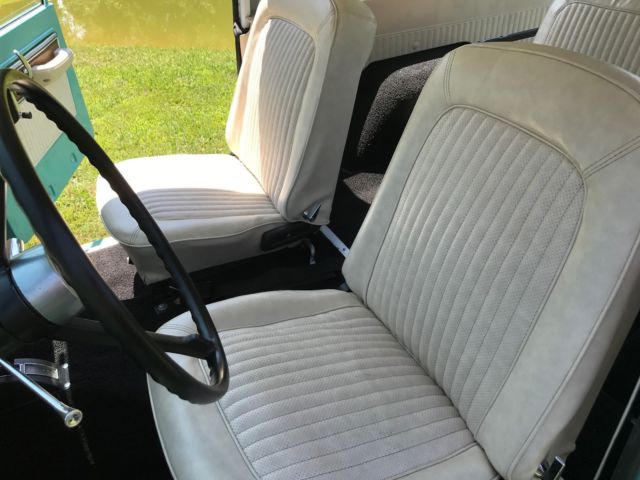 1967 Green Ford bronco Convertible