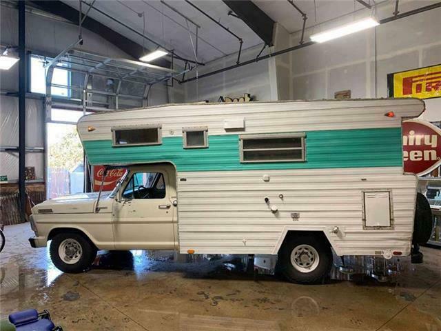 1967 White Ford Camper Equiped 18ft Chassis