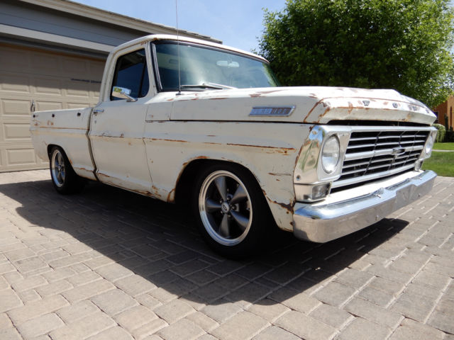 1967 Ford F-100