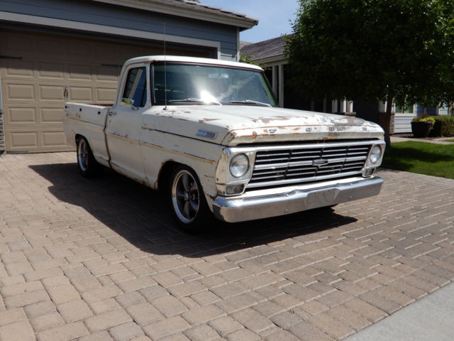 1967 Ford F-100