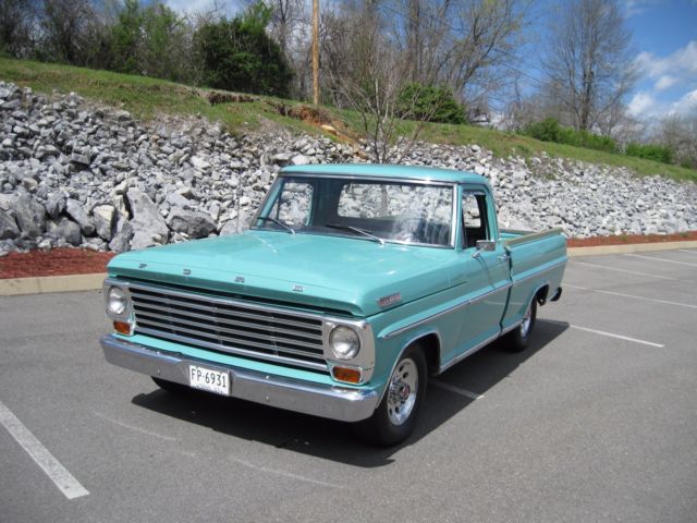 1967 LUNAR GREEN Ford F-100
