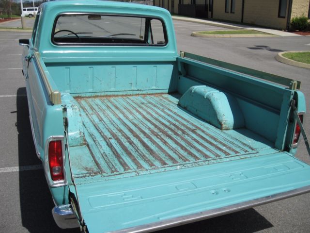 1967 LUNAR GREEN Ford F-100