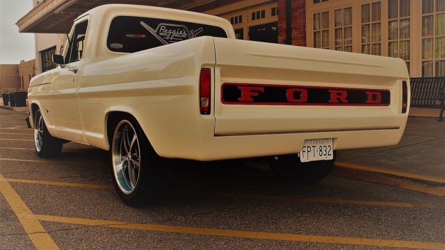 1967 Ford Wimbledon White with Ford Tungsten Gray Metallic (flat) Ford F-100