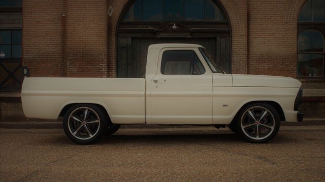 1967 Ford Wimbledon White with Ford Tungsten Gray Metallic (flat) Ford F-100