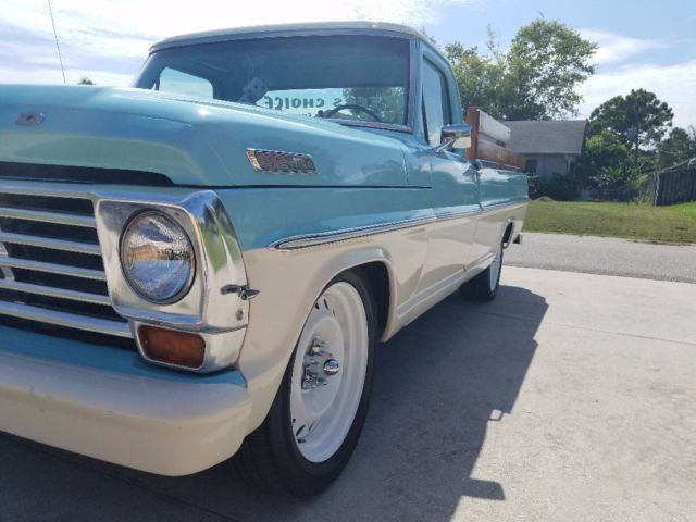 1967 Blue/White Ford F-100 Cab & Chassis