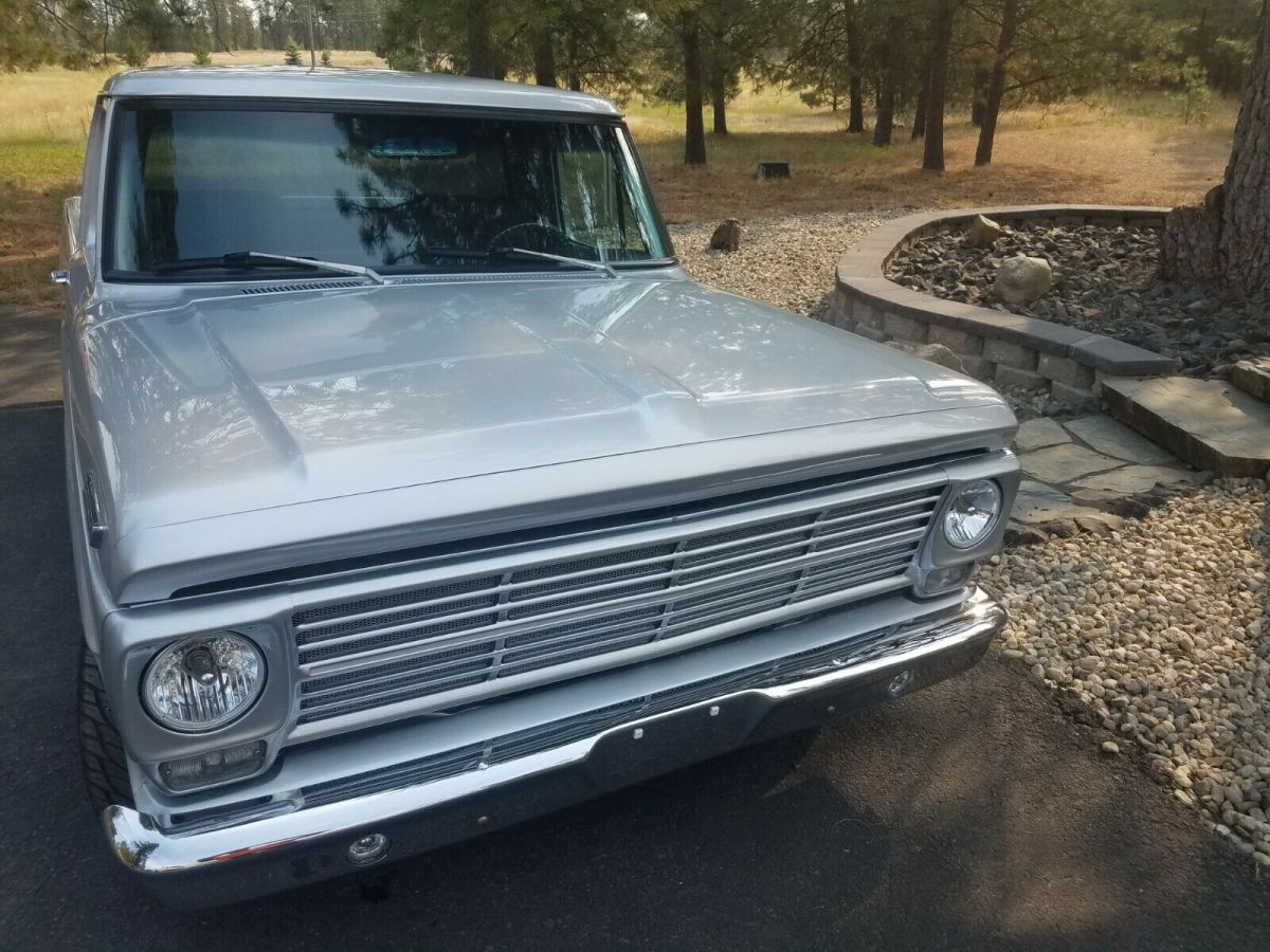 1967 Ford F-100 Standard Cab Pickup