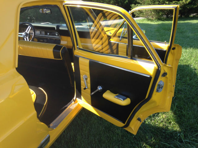 1967 Yellow Ford Fairlane U/K