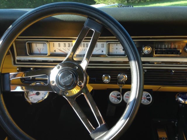 1967 Yellow Ford Fairlane U/K