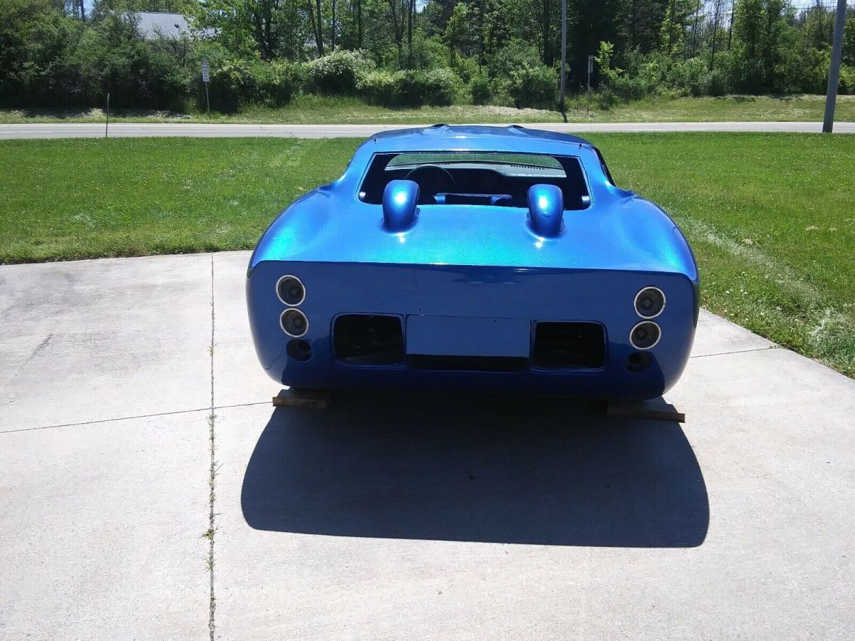 1967 Blue Ford GT 40