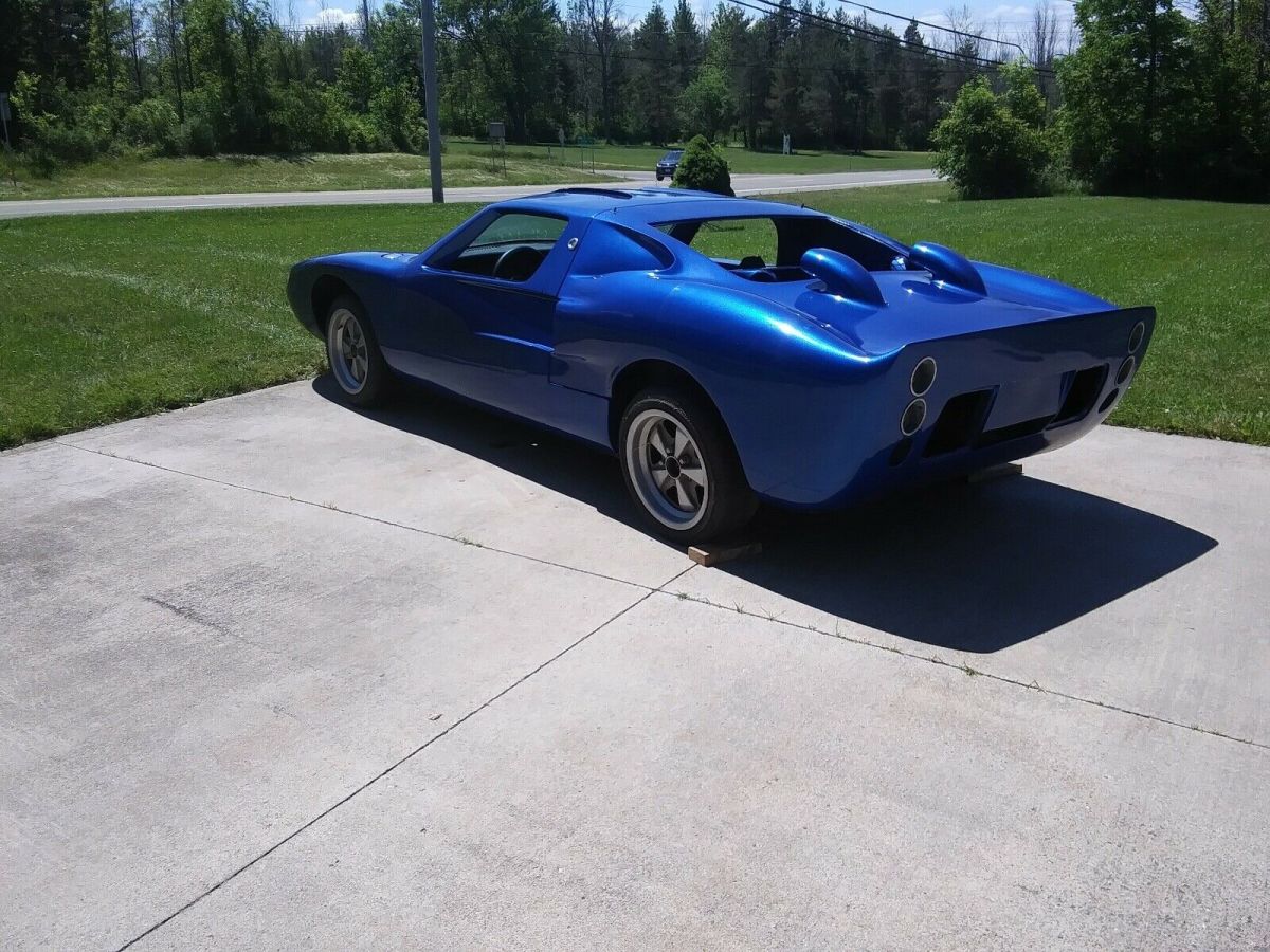 1967 Blue Ford GT 40