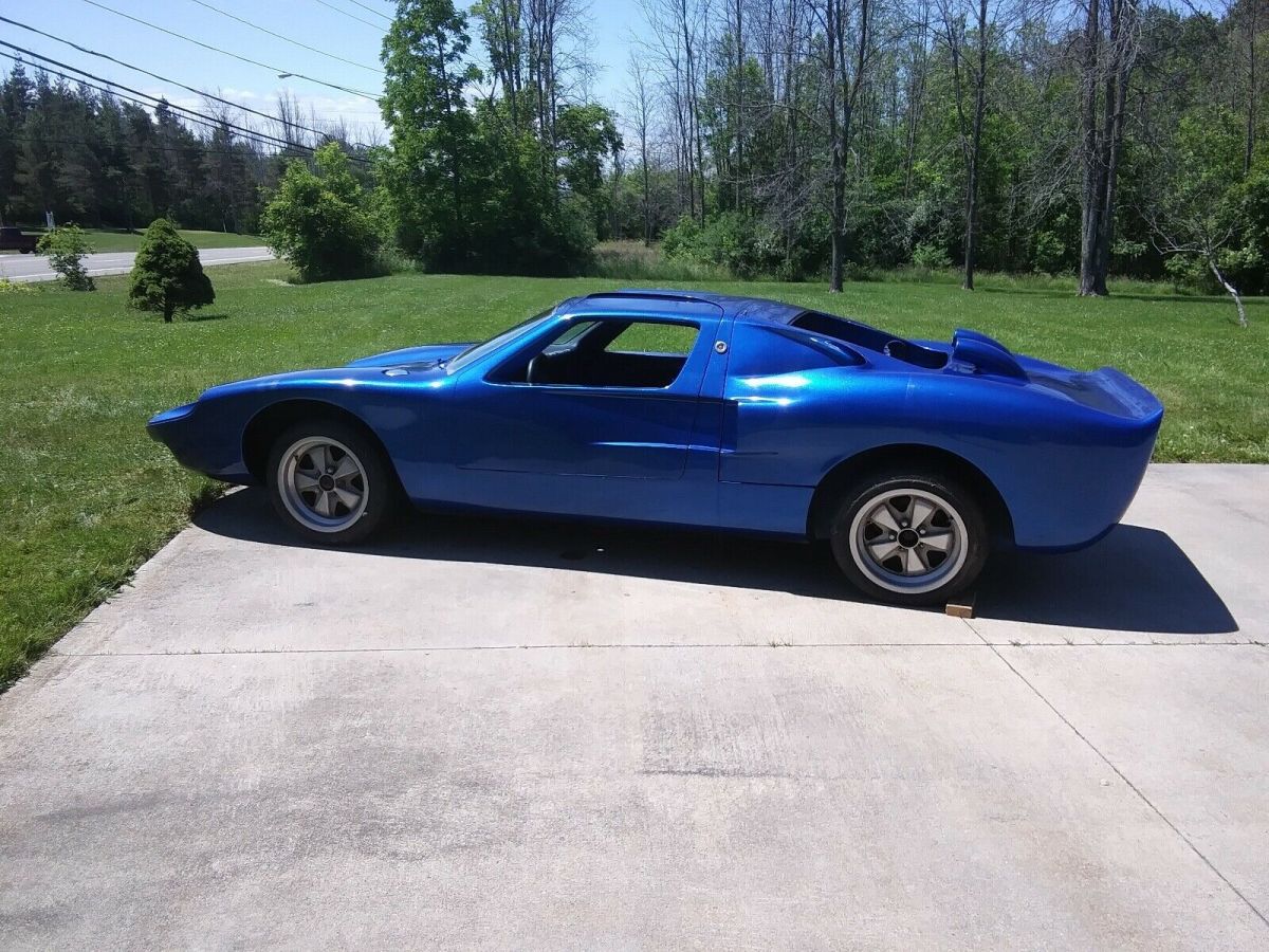 1967 Blue Ford GT 40