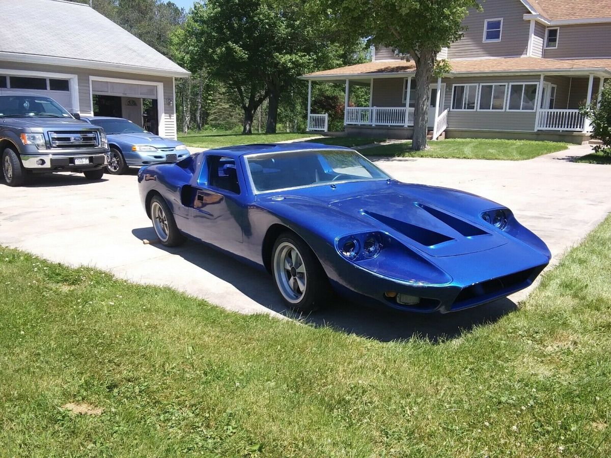 1967 Blue Ford GT 40