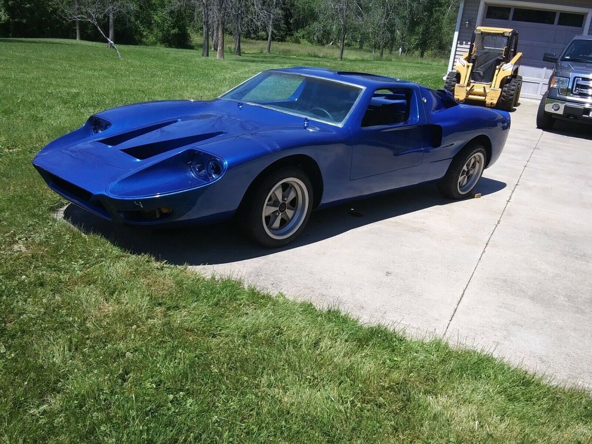 1967 Blue Ford GT 40