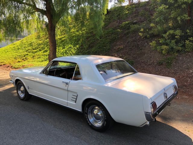 1967 Peralescent White Ford Mustang Coupe