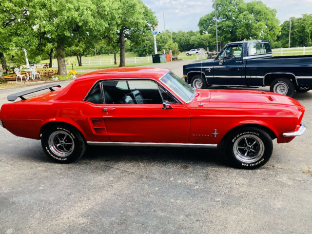 1967 Red Ford Mustang --