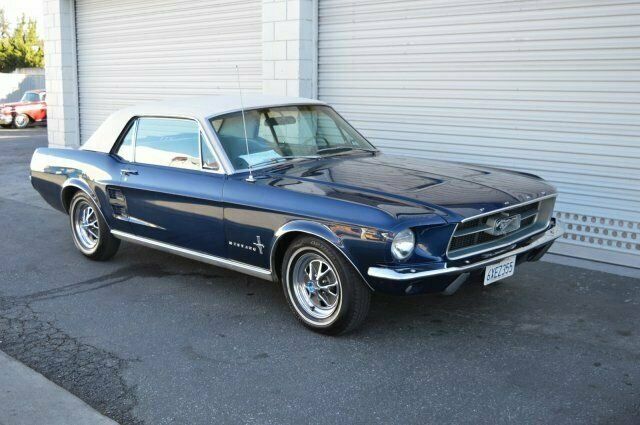 1967 Blue Ford Mustang --