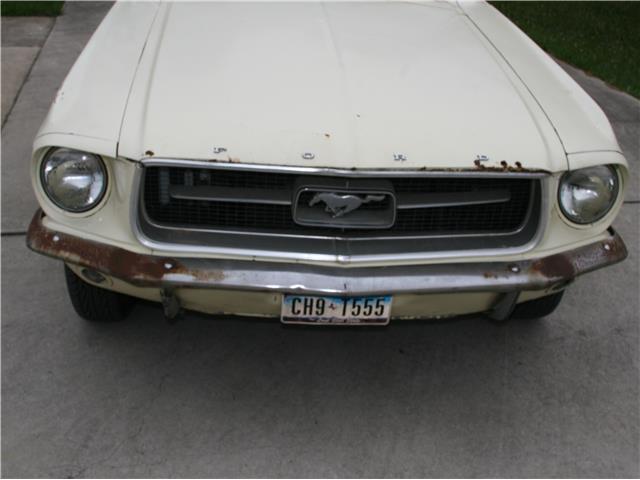 1967 Yellow Ford Mustang --