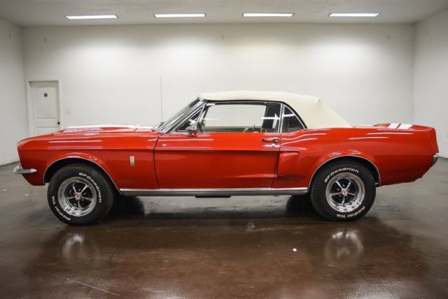 1967 Red Ford Mustang --