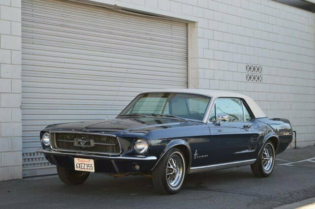 1967 Blue Ford Mustang --