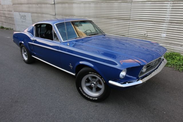 1967 Blue Ford Mustang