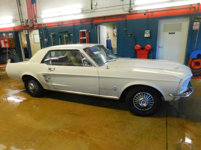 1967 Cream Ford Mustang Coupe