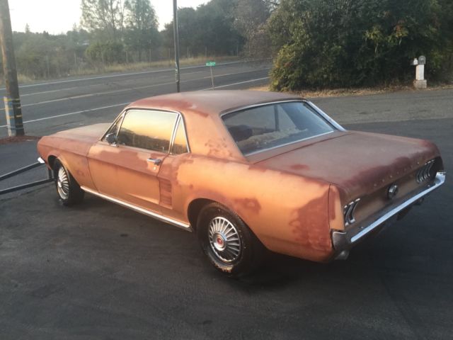 1967 Gold Ford Mustang Coupe