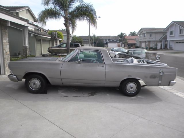 1967 silver Ford Ranchero
